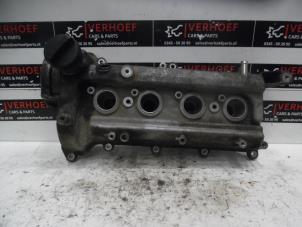 Used Rocker cover Toyota Yaris II (P9) 1.3 16V VVT-i Price € 50,00 Margin scheme offered by Verhoef Cars & Parts
