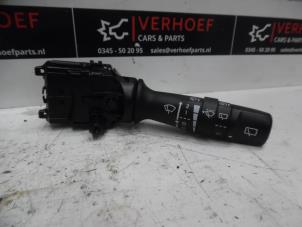 Usados Interruptor de limpiaparabrisas Hyundai Veloster 1.6 GDI 16V Precio de solicitud ofrecido por Verhoef Cars & Parts