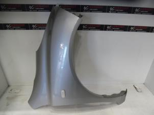 Used Front wing, right Nissan Micra (K12) 1.2 16V Price € 60,00 Margin scheme offered by Verhoef Cars & Parts