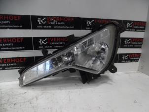 Used Daytime running light, left Kia Sportage (SL) 1.6 GDI 16V 4x2 Price on request offered by Verhoef Cars & Parts
