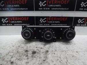 Używane Panel sterowania nagrzewnicy Kia Cee'd Sporty Wagon (EDF) 1.6 CVVT 16V Cena € 50,00 Procedura marży oferowane przez Verhoef Cars & Parts