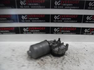 Used Front wiper motor Hyundai i10 (B5) 1.0 12V Price on request offered by Verhoef Cars & Parts