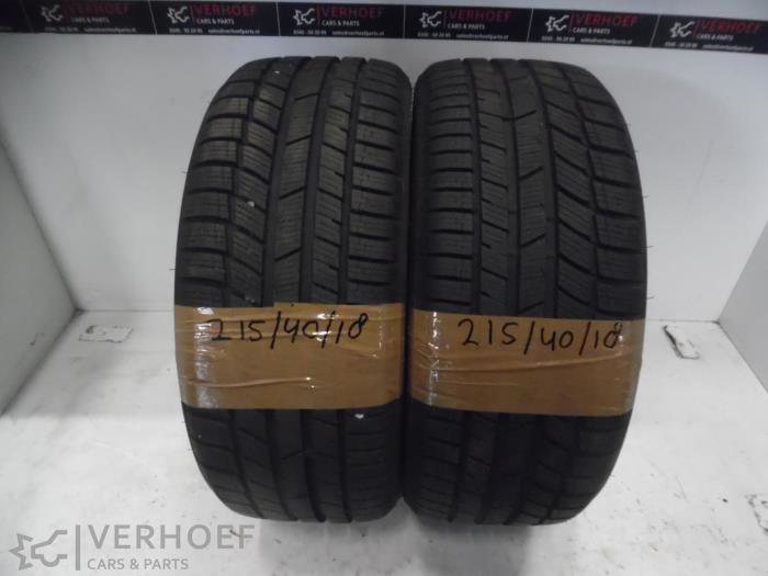 Używane Opona zimowa Cena na żądanie oferowane przez Verhoef Cars & Parts