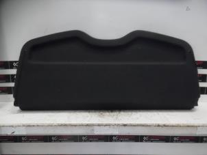 Used Parcel shelf Renault Clio III (BR/CR) 1.2 16V 75 Price € 40,00 Margin scheme offered by Verhoef Cars & Parts