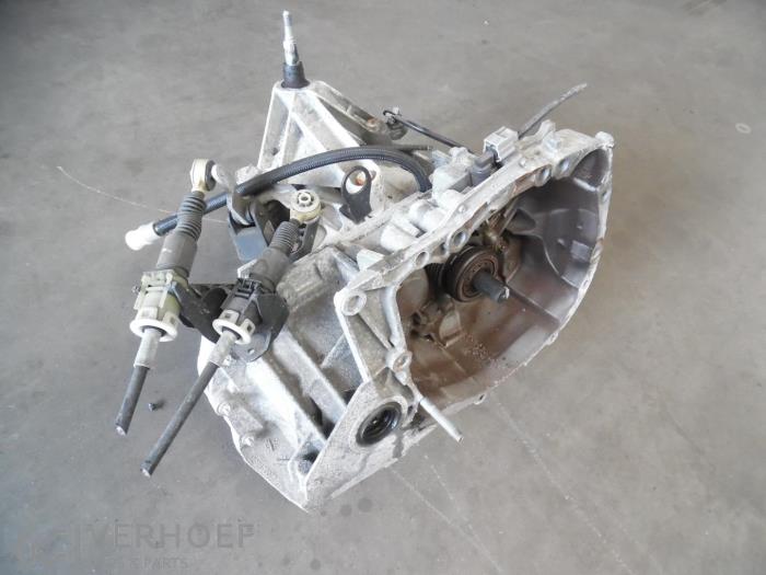 Gebrauchte Getriebe Renault Clio III (BR/CR) 1.2 16V 75 Preis auf Anfrage angeboten von Verhoef Cars & Parts