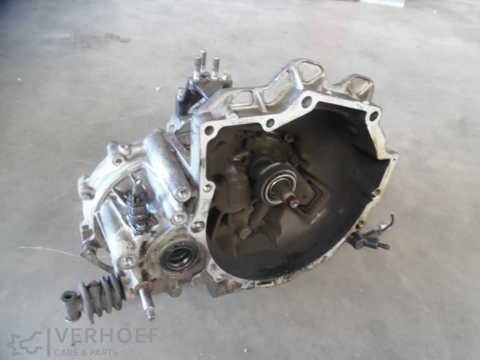 Gebrauchte Getriebe Kia Carens II (FJ) 1.8i 16V Preis auf Anfrage angeboten von Verhoef Cars & Parts