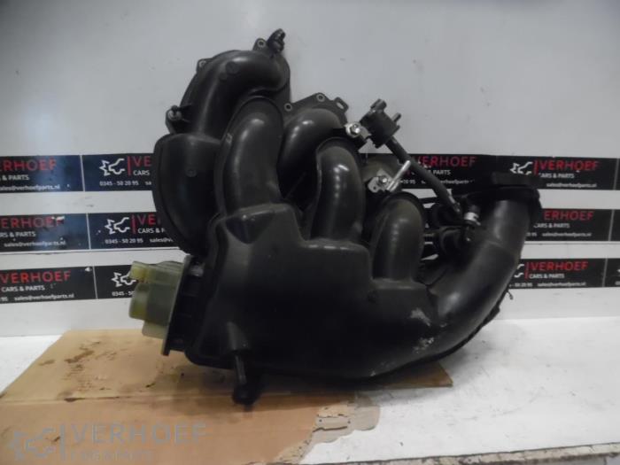 Begagnade Insugsrör Lexus IS (E2) 250 2.5 V6 24V Pris € 75,00 Marginaltabell erbjuds av Verhoef Cars & Parts