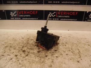 Used Headlight motor Daihatsu Sirion 2 (M3) 1.3 16V DVVT Price on request offered by Verhoef Cars & Parts