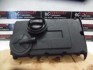 Usados Tapa de válvulas Mitsubishi Outlander (CW) 2.0 DI-D 16V 4x4 Precio de solicitud ofrecido por Verhoef Cars & Parts