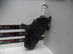 Used Front windscreen washer reservoir Chevrolet Cruze 1.8 16V VVT Price on request offered by Verhoef Cars & Parts