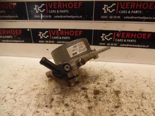 Used Vacuum pump (diesel) Hyundai iX35 (LM) 2.0 CRDi 16V Price on request offered by Verhoef Cars & Parts