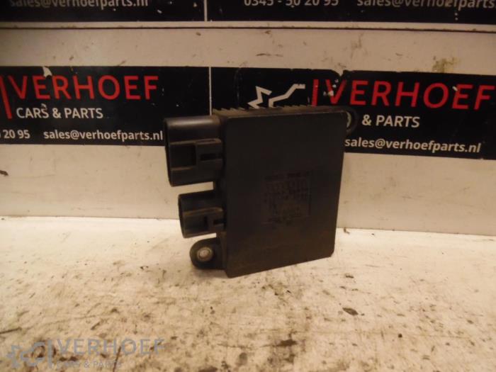Used Cooling computer Lexus RX (L2) 400h V6 24V VVT-i 4x4 Price on request offered by Verhoef Cars & Parts