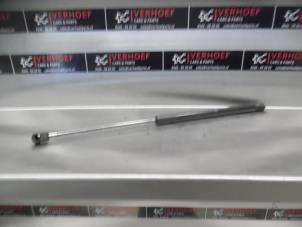 Used Rear gas strut, left Mercedes C Estate (S205) C-250 2.0 CGI 16V Price on request offered by Verhoef Cars & Parts