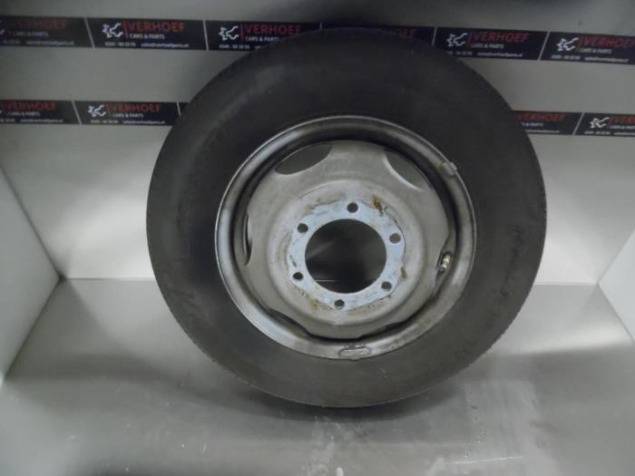 Mitsubishi Canter Felgen + Reifen Vorrat ProxyParts.de