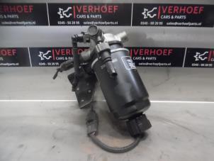 Used Fuel filter housing Hyundai Santa Fe II (CM) 2.2 CRDi 16V 4x2 Price on request offered by Verhoef Cars & Parts