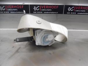 Usagé Ceinture de sécurité arrière droite Toyota Avensis Wagon (T25/B1E) 2.0 16V VVT-i D4 Prix sur demande proposé par Verhoef Cars & Parts