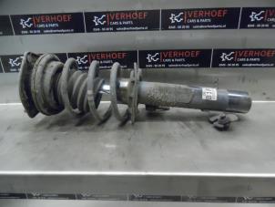 Used Front shock absorber rod, right Mini Clubman (R55) 1.6 16V Cooper Price on request offered by Verhoef Cars & Parts