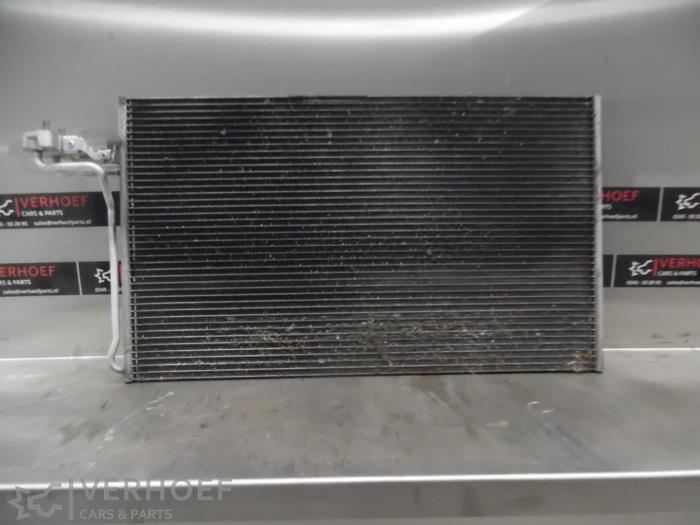 Usagé Radiateur clim Volvo V50 (MW) 2.4 D5 20V Prix sur demande proposé par Verhoef Cars & Parts