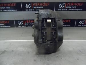 Used Front brake calliper, left Toyota Land Cruiser 90 (J9) 3.4i 24V Price € 40,00 Margin scheme offered by Verhoef Cars & Parts