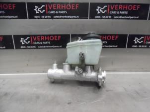 Używane Glówny cylinder hamulcowy Toyota Land Cruiser 90 (J9) 3.4i 24V Cena na żądanie oferowane przez Verhoef Cars & Parts
