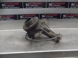 Used Knuckle, front right Renault Clio III (BR/CR) 1.4 16V Price on request offered by Verhoef Cars & Parts