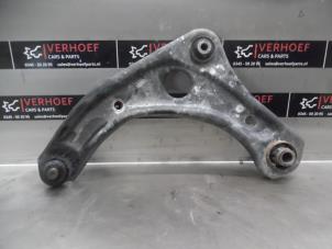 Used Front wishbone, left Nissan Micra (K13) 1.2 12V DIG-S Price on request offered by Verhoef Cars & Parts