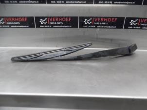 Gebrauchte Scheibenwischerarm hinten Nissan Micra (K13) 1.2 12V DIG-S Preis auf Anfrage angeboten von Verhoef Cars & Parts