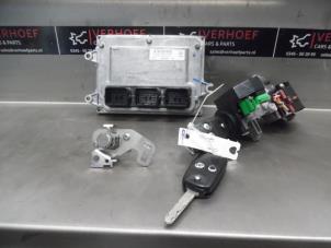 Used Set of cylinder locks (complete) Honda Jazz (GE6/GE8/GG/GP) 1.2 VTEC 16V Price € 250,00 Margin scheme offered by Verhoef Cars & Parts