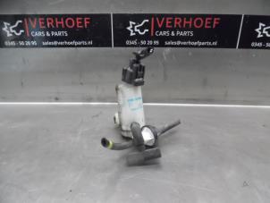 Used Windscreen washer pump Honda Jazz (GE6/GE8/GG/GP) 1.2 VTEC 16V Price on request offered by Verhoef Cars & Parts