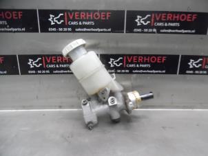 Used Master cylinder Mitsubishi Pajero Pinin (H6/H7) 1.8 GDI 16V 3-drs. Price on request offered by Verhoef Cars & Parts