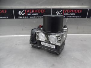 Usagé Pompe ABS Volkswagen Polo IV (9N1/2/3) 1.4 TDI 80 Prix sur demande proposé par Verhoef Cars & Parts
