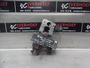 Używane Przekaznik wentylatora Volkswagen Polo IV (9N1/2/3) 1.4 TDI 80 Cena € 25,00 Procedura marży oferowane przez Verhoef Cars & Parts