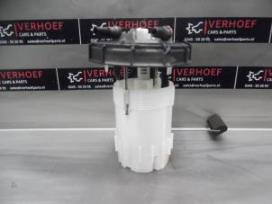 Used Tank float Renault Laguna III (BT) 2.0 dCiF 16V 150 Price on request offered by Verhoef Cars & Parts