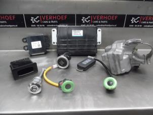 Used Set of cylinder locks (complete) Mitsubishi Space Star (A0) 1.0 12V Price on request offered by Verhoef Cars & Parts