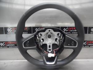 Used Steering wheel Renault Clio IV Estate/Grandtour (7R) 0.9 Energy TCE 90 12V Price € 70,00 Margin scheme offered by Verhoef Cars & Parts