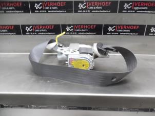 Usagé Ceinture de sécurité avant gauche Daihatsu Sirion 2 (M3) 1.0 12V DVVT Prix € 40,00 Règlement à la marge proposé par Verhoef Cars & Parts