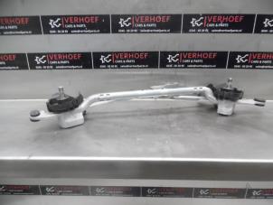 Used Wiper mechanism Mazda CX-3 2.0 SkyActiv-G 120 Price on request offered by Verhoef Cars & Parts