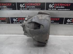 Used Front brake calliper, left Opel Zafira (M75) 1.8 16V Ecotec Price on request offered by Verhoef Cars & Parts
