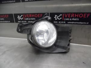 Używane Swiatlo przeciwmgielne prawy przód Chevrolet Aveo 1.6 16V VVT Cena € 25,00 Procedura marży oferowane przez Verhoef Cars & Parts