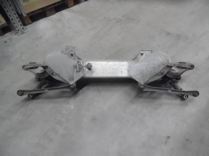 Swing arm from a Citroën C5 III Tourer (RW) 1.8 16V 2008