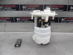 Używane Pompa benzynowa Citroen C5 III Tourer (RW) 1.8 16V Cena na żądanie oferowane przez Verhoef Cars & Parts