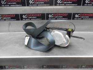 Usagé Ceinture de sécurité avant droite Mitsubishi Outlander (CU) 2.0 16V 4x4 Prix sur demande proposé par Verhoef Cars & Parts