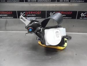 Usagé Ceinture de sécurité avant gauche Kia Cerato 1.6 16V Prix € 60,00 Règlement à la marge proposé par Verhoef Cars & Parts