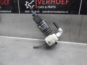 Used Windscreen washer pump Chevrolet Orlando (YYM/YYW) 2.0 D 16V Price on request offered by Verhoef Cars & Parts