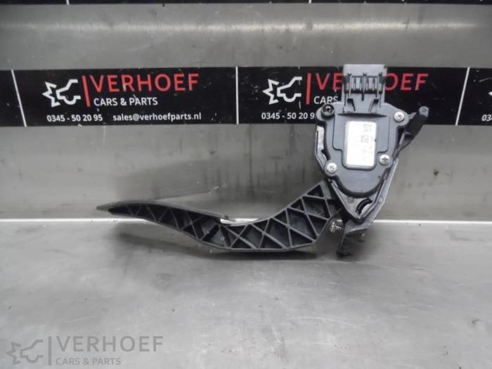 Begagnade Gaspedalsensor Chevrolet Orlando (YYM/YYW) 2.0 D 16V Pris på förfrågan erbjuds av Verhoef Cars & Parts