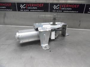 Used Rear wiper motor Fiat Doblo Cargo (223) 1.3 D 16V Multijet Price € 50,00 Margin scheme offered by Verhoef Cars & Parts