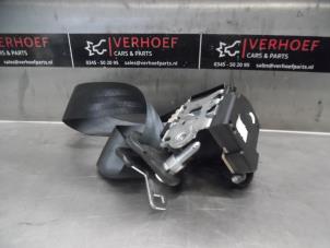 Used Rear seatbelt, right Renault Twingo II (CN) 1.2 Price on request offered by Verhoef Cars & Parts