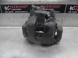 Used Rear brake calliper, right BMW 3 serie (E46/4) 320d 16V Price on request offered by Verhoef Cars & Parts