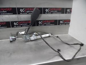 Used Front seatbelt buckle, left Renault Kangoo Express (FW) 1.5 dCi 70 Price on request offered by Verhoef Cars & Parts