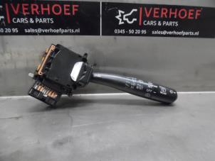 Gebrauchte Scheibenwischer Schalter Subaru Forester (SG) 2.0 16V X Preis € 40,00 Margenregelung angeboten von Verhoef Cars & Parts